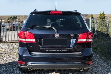 DODGE JOURNEY 08+ SPODNÍ LIŠTA KRYT KUFRU