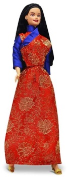 БАРБИ В ИНДИИ ПОСЕЩАЕТ КУКЛУ СИККИМ ГОМПАС