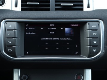 Land Rover Range Rover Evoque I SUV 5d Facelifting 2.0D TD4 150KM 2017 Land Rover Range Rover Evoque eD4, Salon Polska, zdjęcie 11