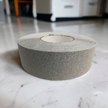 Лента противоскользящая серая 50мм/18м для разметки лестниц.