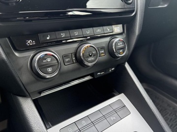 Skoda Octavia III Kombi Facelifting 1.4 TSI 150KM 2017 Skoda Octavia Climatronic tempomat podgrzewane fotele 1.4 Benzyna 150KM, zdjęcie 18
