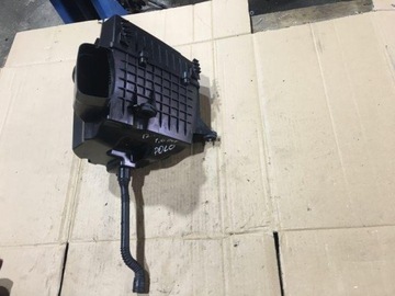 6R0129601C POUZDRO FILTRU VZDUCHU 1.6 TDI 66 2012 VW POLO (6R 6C)