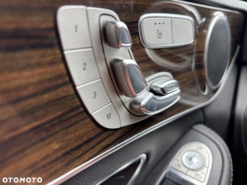 Mercedes Klasa C W205 2017 Mercedes-Benz Klasa C Mercedes-Benz Klasa C 300 9G-TRONIC AMG Line 2.0, zdjęcie 14