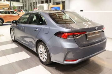 Toyota Corolla XII Sedan 1.8 Hybrid 122KM 2020 Toyota Corolla 1.8 Hybrid Comfort Tech 1.8 Hybryda 122KM, zdjęcie 3
