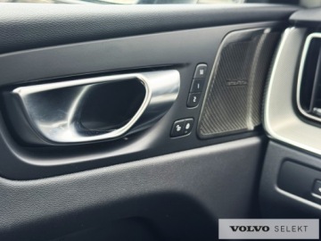 Volvo XC60 II 2025 Volvo XC 60 B5 B AWD Plus Dark | Serwis ASO | Harm, zdjęcie 31