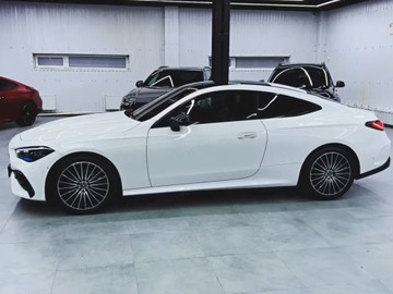 Mercedes CLE Coupe 2.0 300 258KM 2025 MERCEDES-BENZ CLE 300 4-Matic AMG Line 2.0 (258KM) 2025, zdjęcie 1