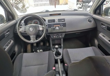 Suzuki Swift IV 2009 Suzuki Swift Suzuki Swift 2009r 1.3 92 KM Naped 4x4 1.3 Benzyna 92KM, zdjęcie 6