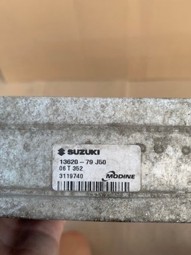CHLADIČ INTERCOOLER SUZUKI SX4 1.6/1.9 DDIS 13620-79 J50