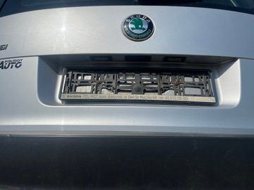SKODA VÍKO KUFRU ZADNÍ LA7W