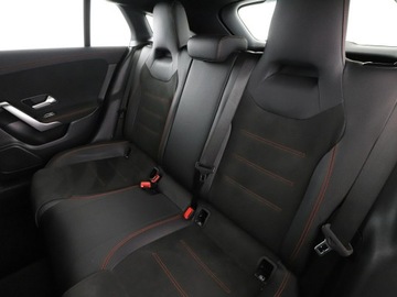 Mercedes CLA C118/X118 Shooting Brake 2.0 220d 190KM 2020 Mercedes CLA 220 FV23% AMG-Line Historia serwisowa, zdjęcie 16