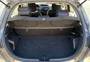 Toyota Yaris III Hatchback 5d Facelifting Hybrid 100KM 2017 Toyota Yaris Hybrid 100 Life Toyota Mikolajczak Leszno 1.5 Hybryda 100KM, zdjęcie 15