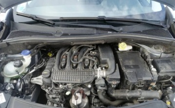 Peugeot 208 I Hatchback 5d Facelifting 1.2 PureTech 82KM 2018 Peugeot 208 1.2 83KM LIFT Niski przebieg Bez korozji Klima Android Auto Mi, zdjęcie 31