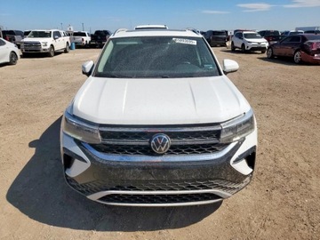 Volkswagen 2023 Volkswagen Inny Taos SE 2023 1.5l 1.5 Benzyna 158KM, zdjęcie 5