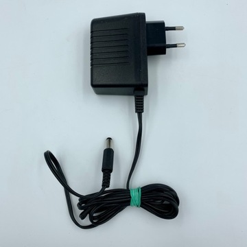 Зарядное устройство LED 12V 1000MA АВТОМОБИЛЬНЫЙ АККУМУЛЯТОР