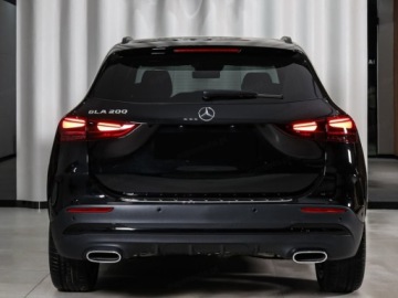 Mercedes GLA II Off-roader Facelifting 1.3 200 163KM 2025 MERCEDES-BENZ GLA 200 AMG Line Suv 1.3 (163KM) 2025, zdjęcie 3
