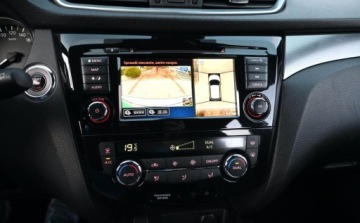 Nissan Qashqai II Crossover Facelifting 1.7 dCi 150KM 2020 Nissan Qashqai 1,7 DCI 150KM 4X4 Panorama FULL LED Nawigacja Kamera 360 BO, zdjęcie 13