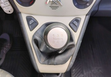 Ford Ka III 1.2 Duratec 69KM 2009 Ford KA 2009r, 1.2 Benzyna. Delikatnie uszkodzony przod. Jezdzi. 1.2 70KM, zdjęcie 9