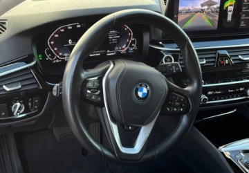 BMW Seria 5 G30-G31 Touring Plug-In 2.0 530e 292KM 2021 BMW Seria 5 Plug-In Skora Automat Head UP Navi Kamera FV23, zdjęcie 16