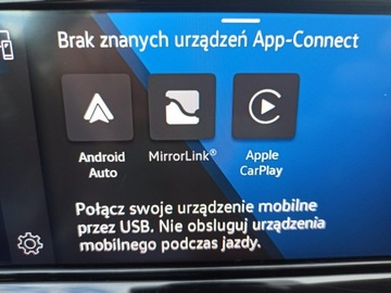 Volkswagen Golf VIII Hatchback 1.5 TSI EVO 130KM 2021 Volkswagen Golf Comfort Line, salon Polska, zdjęcie 24