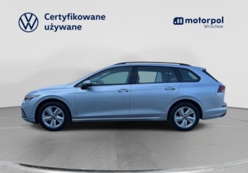 Volkswagen Golf VIII Variant 1.5 TSI 130KM 2021 Volkswagen Golf Variant Variant Life, ACC, Ladowarka indukcyjna, Ambiente,, zdjęcie 2