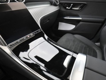 Mercedes GLC C254/X254 Coupe 2.0 200 204KM 2026 GLC Coupe 200 4-Matic AMG Line 2.0 (204KM) 2026, zdjęcie 12