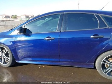 Ford Focus III 2016 Ford Focus 2016 Ford Focus 5dr HB ST 2.0 Benzyna 252KM, zdjęcie 3