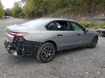 BMW Seria 7 G70 2023 BMW Seria 7 740i 2023 3.0l 3.0 Benzyna 375KM, zdjęcie 3