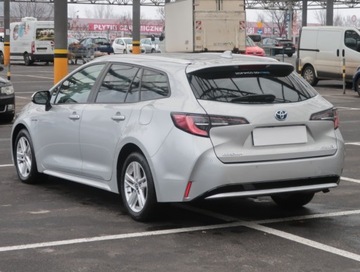 Toyota Corolla XII TS Kombi 1.8 Hybrid 122KM 2021 Toyota Corolla 1.8 Hybrid, Salon Polska, zdjęcie 3