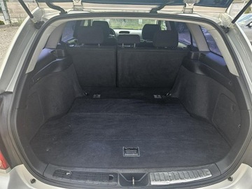 Toyota Avensis II Kombi 1.8 VVT-i 129KM 2004 Toyota Avensis kombi, zdjęcie 8