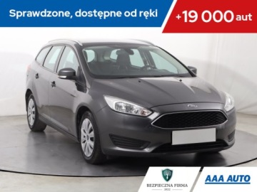 Ford Focus III Kombi Facelifting 1.0 EcoBoost 125KM 2015 Ford Focus 1.0 EcoBoost, Klima, Klimatronic