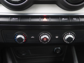 Audi Q2 SUV Facelifting 1.0 30 TFSI 110KM 2023 Audi Q2 30 TFSI, Salon Polska, 1. Właściciel, zdjęcie 12