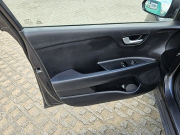 Kia Stonic I Crossover 1.2 DOHC 84KM 2017 Kia Stonic 1,2 benzyna 84KM kamera salon polska, zdjęcie 14