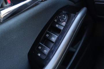 Mazda 3 IV Hatchback  2.0 SKYACTIV-G 150KM 2021 Mazda 3 2.0 Skyactiv-G, Salon Polska, zdjęcie 19