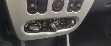 Dacia Sandero I Hatchback 5d 1.6 MPI 84KM 2012 Dacia Sandero 1.6 mpi plus lpg -nowa butla bezwypadek 1.6 Benzyna 84KM, zdjęcie 13