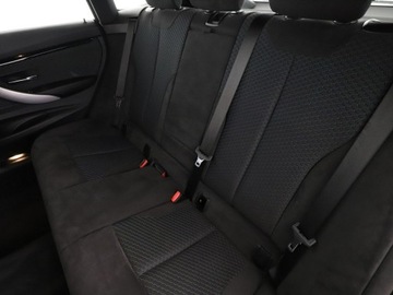 BMW Seria 3 F30-F31-F34 Limuzyna Facelifting 2.0 320d 190KM 2018 BMW 320 GT Automat xDrive M Sport Shadow Navi, zdjęcie 16