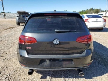 Volkswagen Golf VII 2017 Volkswagen Golf GTI S 2017 2.0 Benzyna 210KM, zdjęcie 2