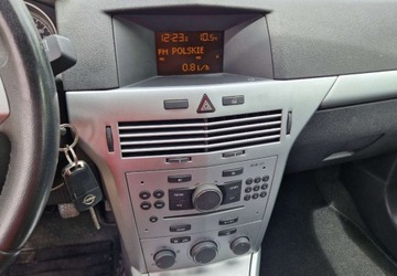 Opel Astra H Hatchback 5d 1.4 TWINPORT ecoFLEX 90KM 2009 Opel Astra 1,41-Wlasciciel5DrzwiKlima 1.4 Benzyna 90KM, zdjęcie 19