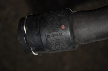 AUDI OE 8E0121101AA TRUBKA WAZ VODY