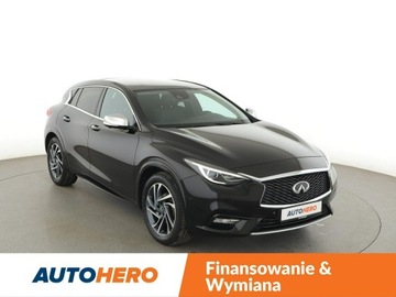 Infiniti Q30 1.6T 156KM 2019 Infiniti Q30 Luxe automat panorama kamera360 navi, zdjęcie 9