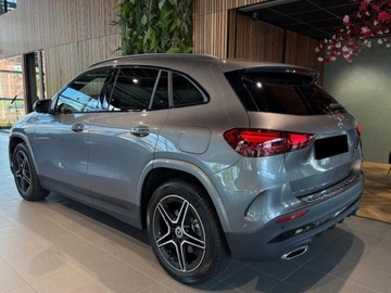 Mercedes GLA II Off-roader Facelifting 2.0 220 190KM 2025 MERCEDES-BENZ GLA 220 4-Matic AMG Line 2.0 (190KM) 2025, zdjęcie 4