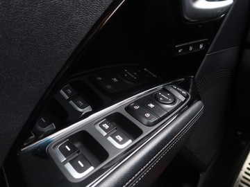 Kia Niro I Crossover 1.6 GDi Hybrid 141KM 2017 Kia Niro Plug-in Hybrid, Serwis ASO, Automat, zdjęcie 17