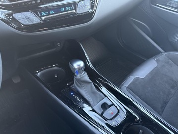 Toyota C-HR I Crossover Facelifting 1.8 Hybrid 122KM 2020 Toyota C-HR 1.8 Hybrid Selection 1.8 Selection | A, zdjęcie 24