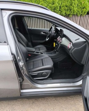 Mercedes GLA I Off-roader 2.1 200 CDI 136KM 2016 Mercedes-Benz GLA Mercedes-Benz GLA 200 (CDI) d 7G-DCT 2.1 Diesel 136KM, zdjęcie 16