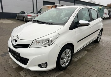 Toyota Yaris III Hatchback 5d Facelifting 1.0 VVT-i 69KM 2014 Toyota Yaris 1.0 Benzyna Kamera Klimatyzacja El. lusterka Benzyna 69KM, zdjęcie 6