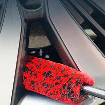 Щетка для чистки автомобильных дисков