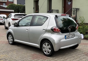 Toyota Aygo I Hatchback 3d 1.0 VVT-i 68KM 2011 Toyota Aygo 1,0 68KM Niski Przebieg Klimatyzacja Bezwypadkowy Dla wymagaja, zdjęcie 26