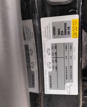 Citroen C3 II 2014 Citroen C3 2014r, 1.2 Benzyna. Lekko uszkodzony tyl. Jezdzi. 1.2 Benzyna, zdjęcie 20