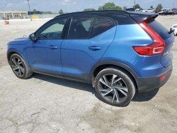 Volvo XC40 2021 Volvo XC 40 2021r, R-Design, 2.0L, 4x4 2.0 Benzyna 248KM, zdjęcie 1