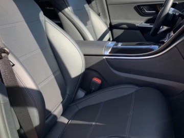 Mercedes GLC C254/X254 Coupe 2.0 220d 197KM 2025 GLC Coupe 220 d 4-Matic Avantgarde 2.0 (197KM) 2025, zdjęcie 13