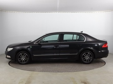 Skoda Superb II Sedan 1.6 TDI CR DPF 105KM 2012 Skoda Superb 1.6 TDI, Navi, Xenon, Klima, zdjęcie 2